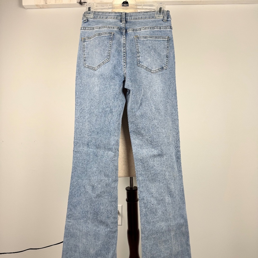 NWT Lizette Collection Jeans with Rhinestone Hearts - Picture 5 of 11